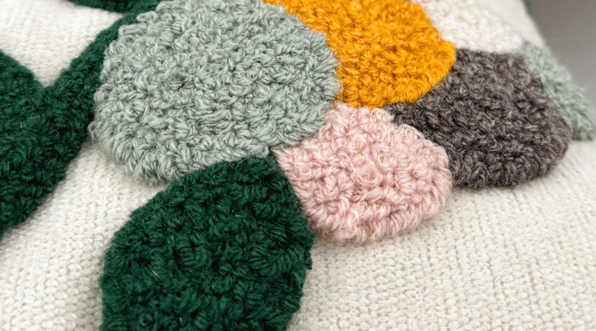 Jardin De Flores Punch Puf ve Kırlent Takımı